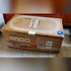 Snoo bassinet in Tampa, Florida